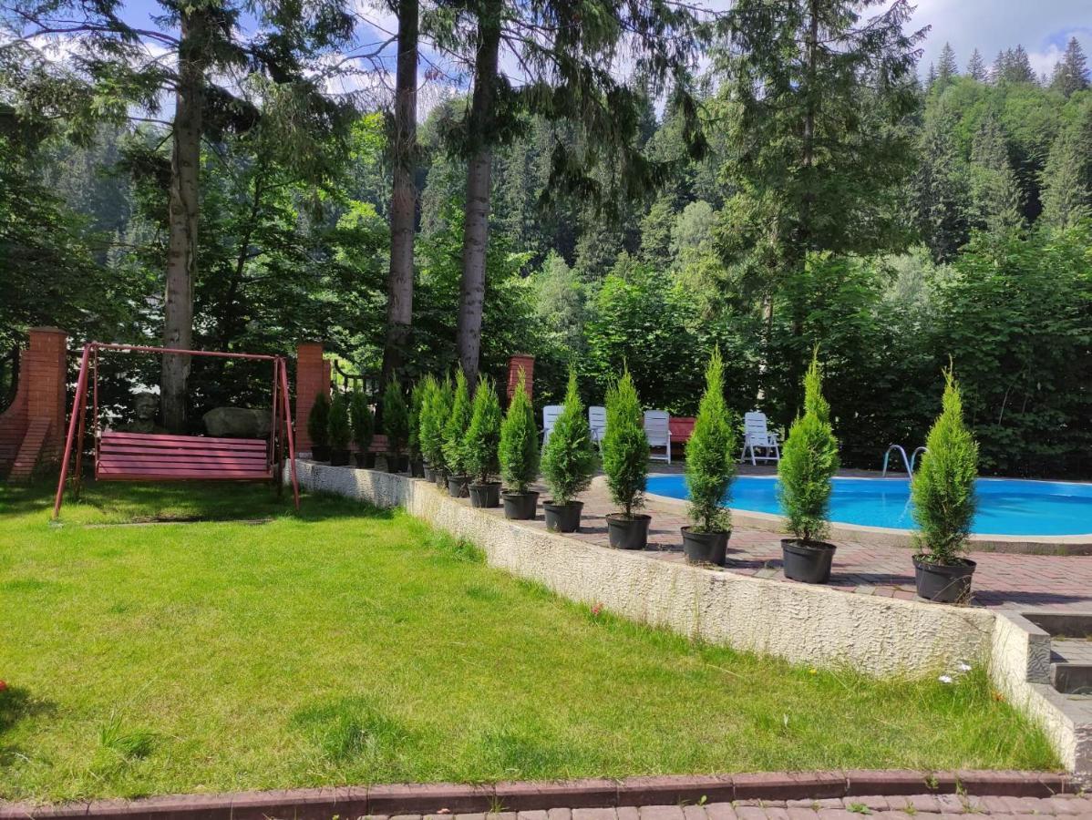 Лелеч Hotel Tatariv Exterior foto
