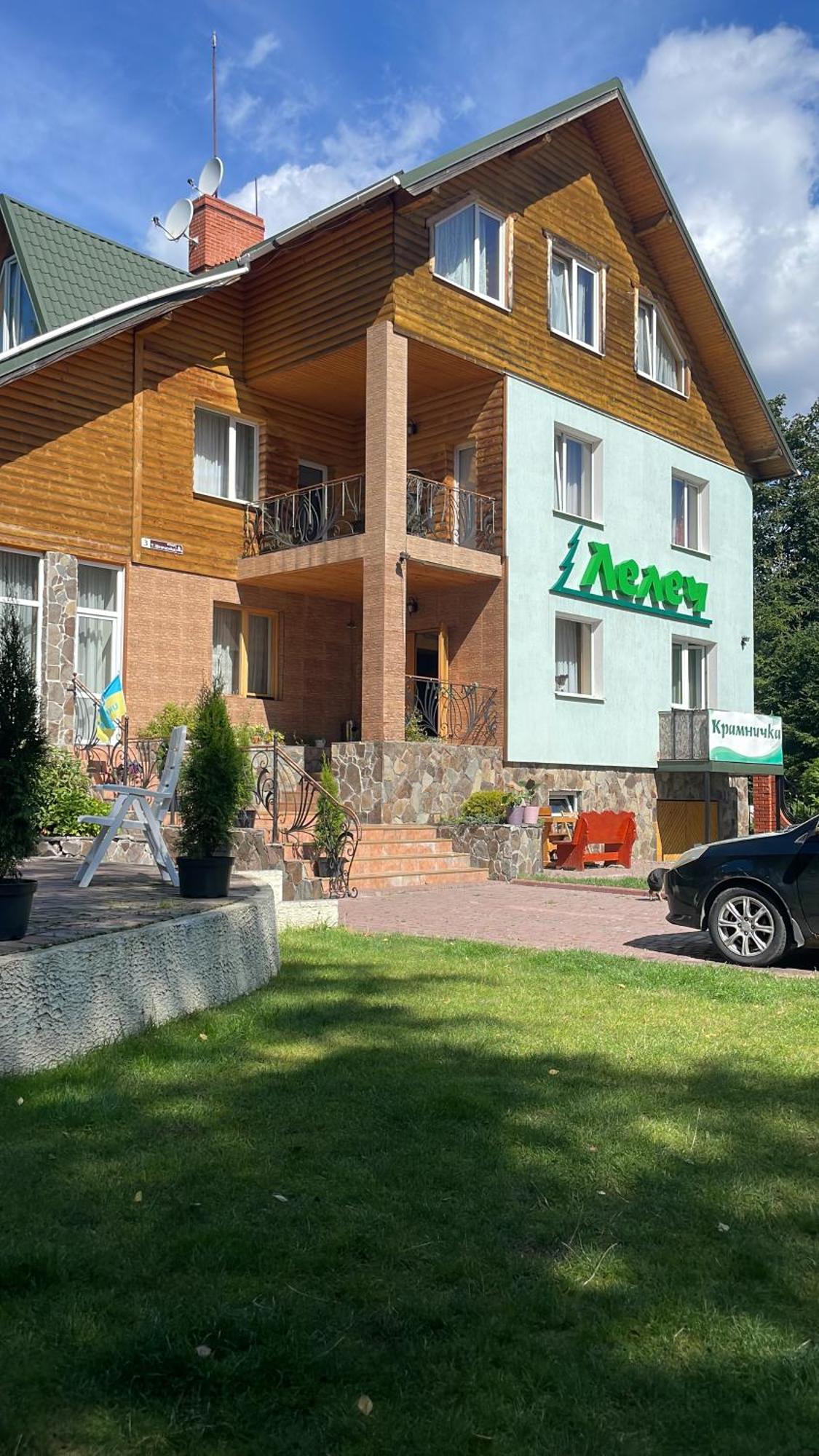 Лелеч Hotel Tatariv Exterior foto