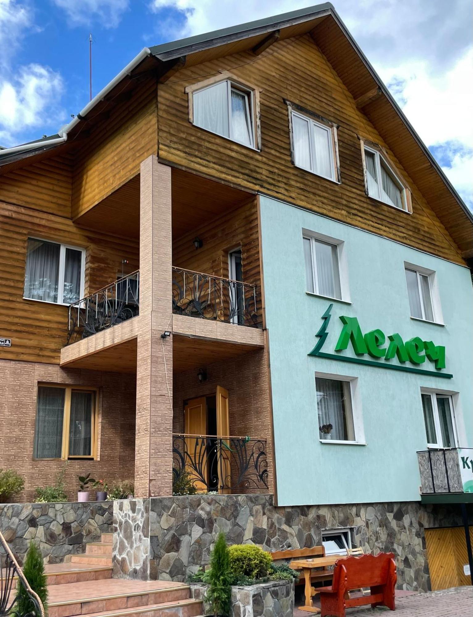 Лелеч Hotel Tatariv Exterior foto